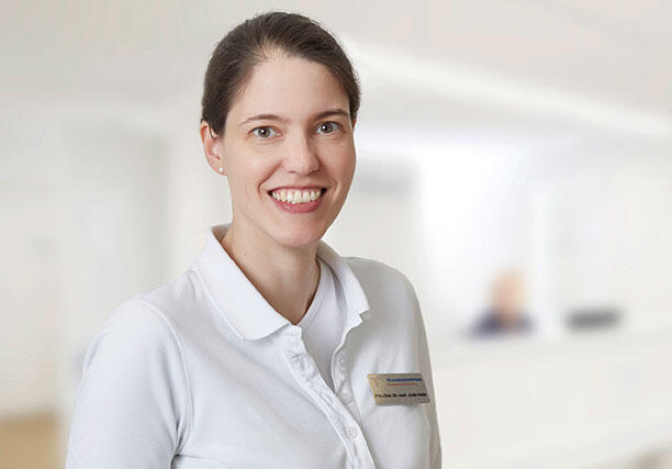 Prof. Julia Holle