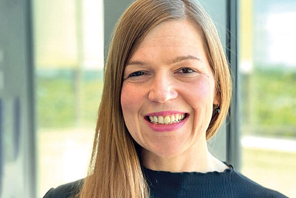 Dr. Victoria Witt