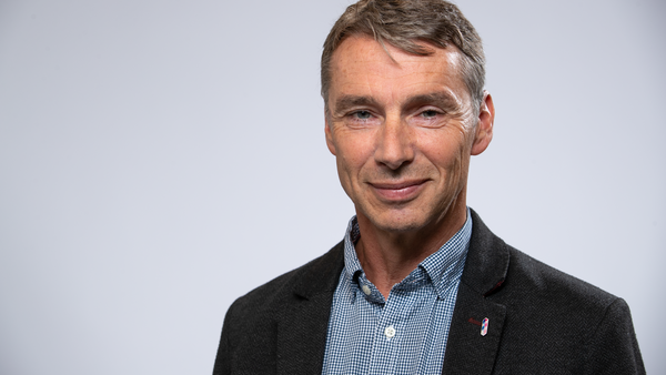 Dr. Svante Gehring