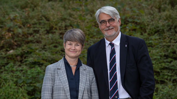 Präsident Prof. Henrik Herrmann und Vizepräsidentin Dr. Gisa Andresen
