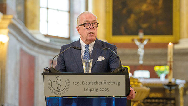 BÄK-Präsident Dr. Klaus Reinhardt