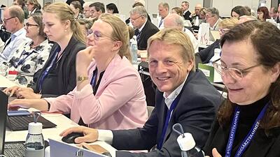 daet_2025_leipzig_delegierte_sh_plenum.jpg